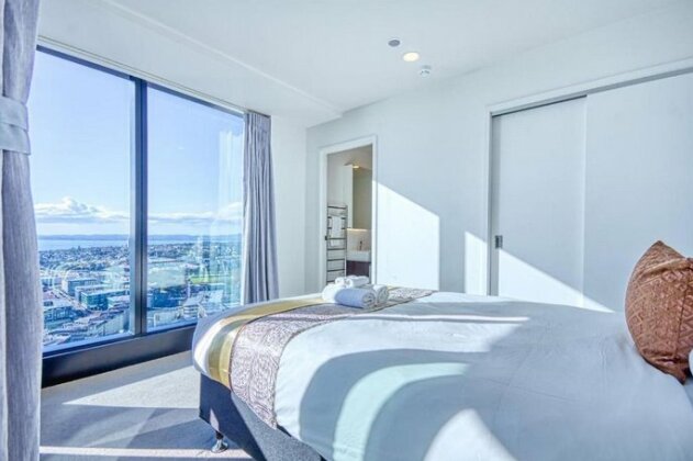 Seaview Penthouse with free parking - Photo3