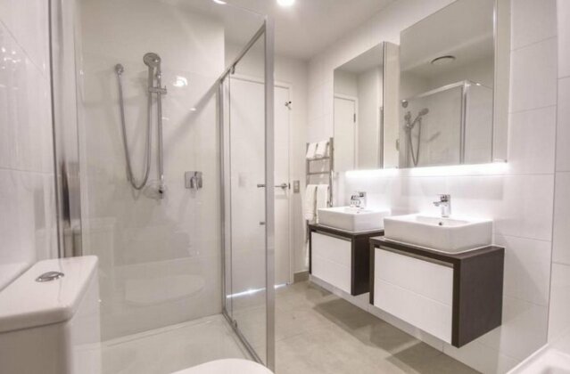 Seaview Penthouse with free parking - Photo4