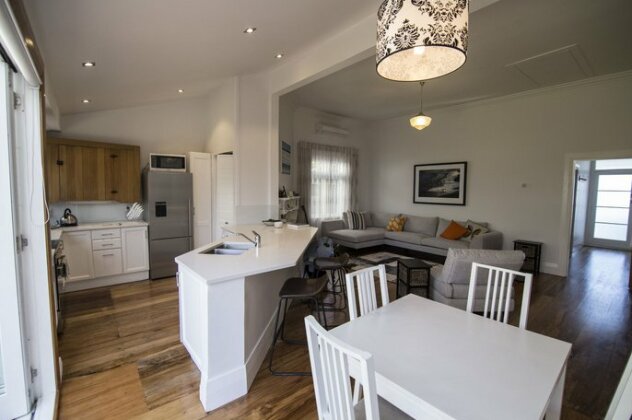 Spacious & Charming Grey Lynn Villa - Photo5