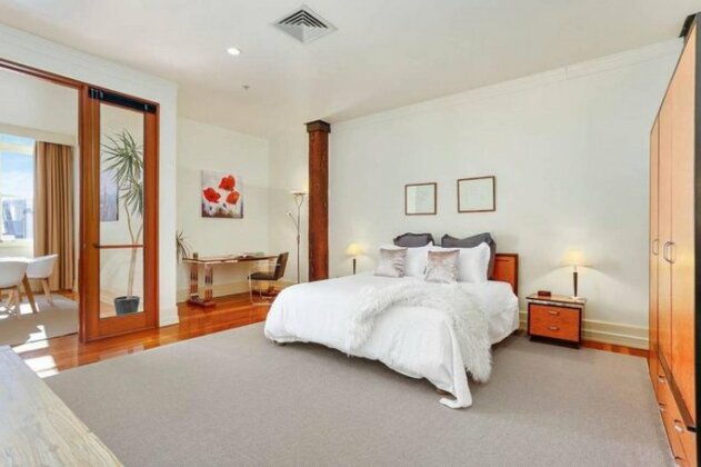 Spacious One Bedroom in The Heritage Hotel - Photo2