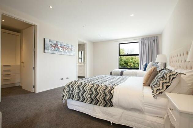 Stunning Modern Brand New Holiday House in Remuera - Photo5