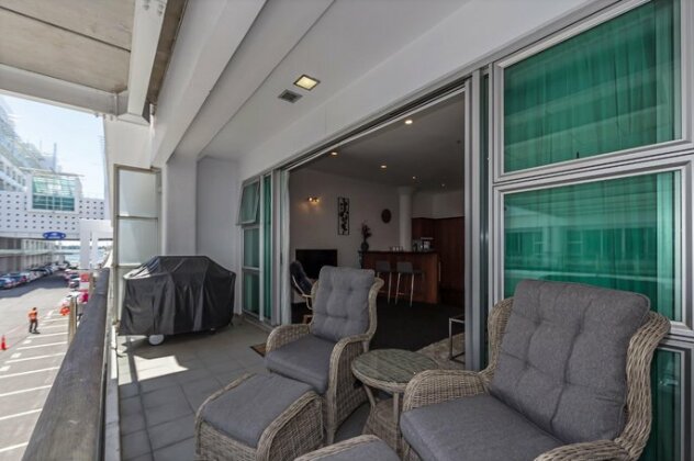 Well Appointed 1BR Apt Waterfront Location - Photo4