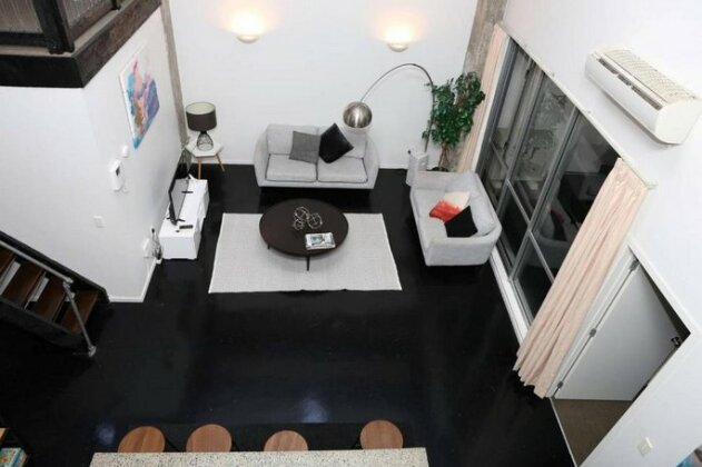 Zodiak s Gorgeous Five Bed Apartment In The City - Photo4