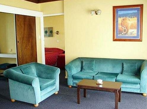 193 Aorangi Manor Motel - Photo4
