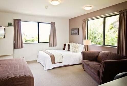 Blenheim Palms Motel - Photo4