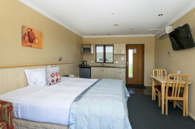 Blenheim Spa Motor Lodge - Photo3