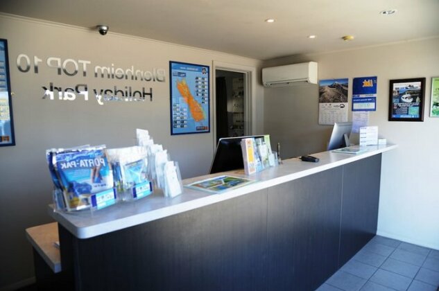 Blenheim Top 10 Holiday Park - Photo3