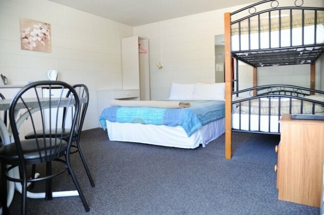 Blenheim Top 10 Holiday Park - Photo5