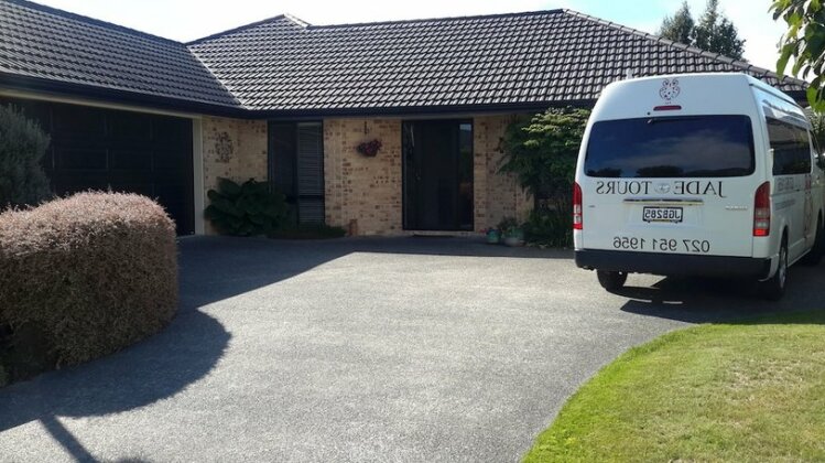 Jade Bed & Breakfast - Photo2