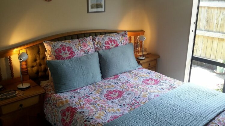 Jade Bed & Breakfast - Photo3