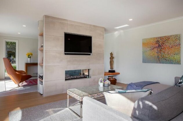 Longview - Blenheim Holiday House - Photo3