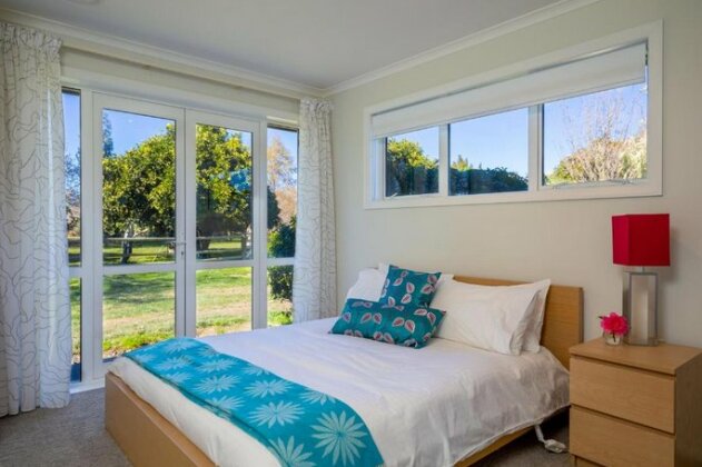 Longview - Blenheim Holiday House - Photo4