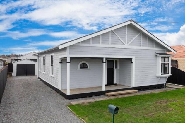 Te Waiharakeke Villa - Photo2