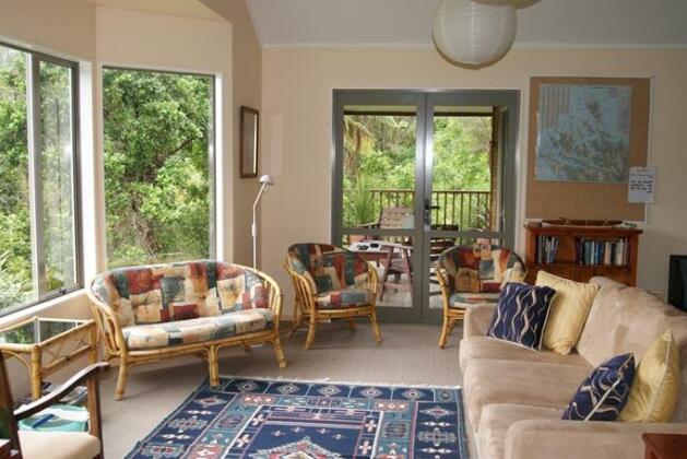 Mahana Lodge - Photo3