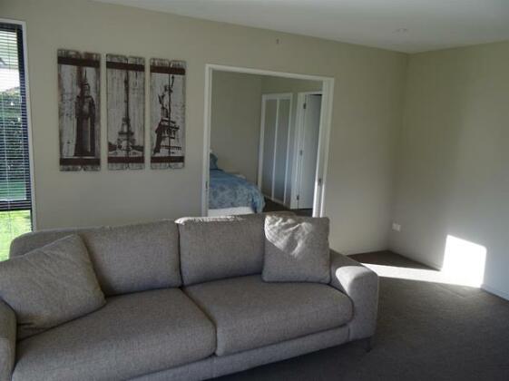 739 Christchurch Bed And Breakfast - Photo3