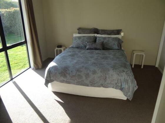 739 Christchurch Bed And Breakfast - Photo4