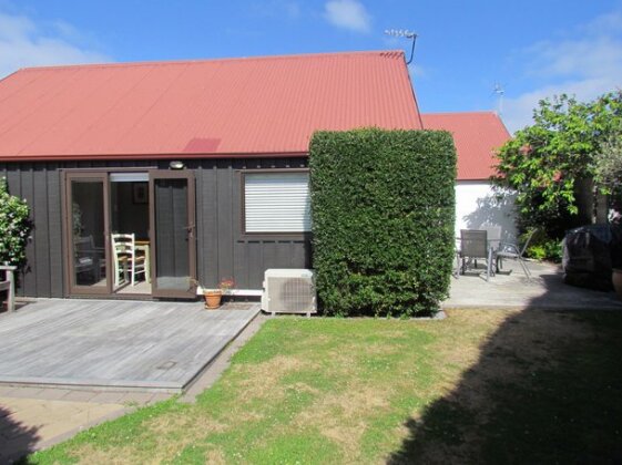 Gordon Villa 1 - Christchurch Holiday Homes