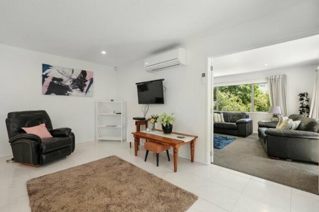 Halswell Guesthouse - Christchurch Holiday Home - Photo3