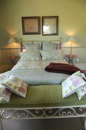 Lilac Rose Boutique Bed and Breakfast - Photo3