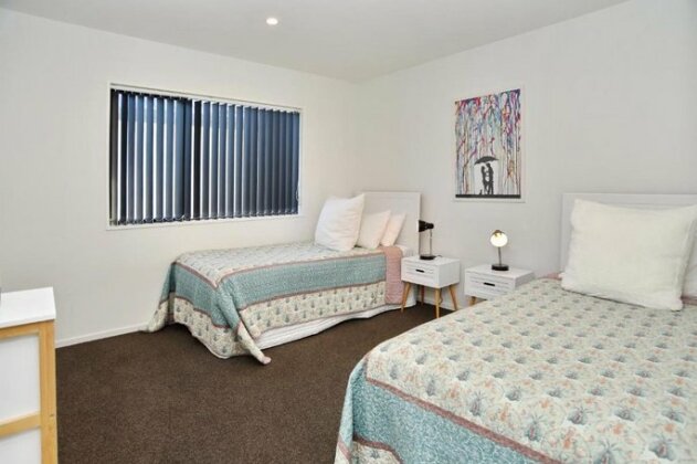 Parlane Apartment 2 - Christchurch Holiday Homes