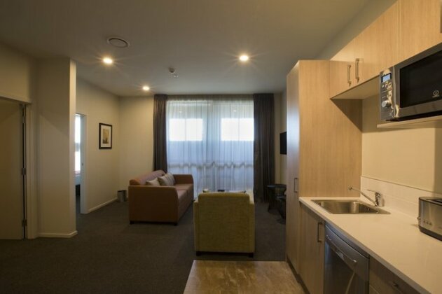 Ramada Suites by Wyndham Christchurch City - Photo5