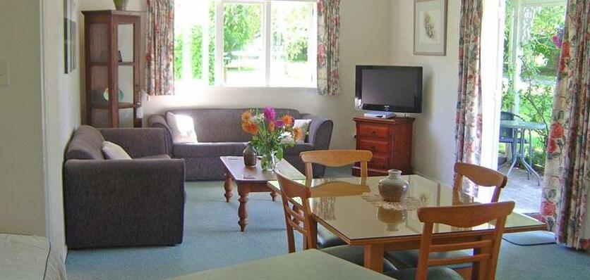 Allambee Cottages - Photo4