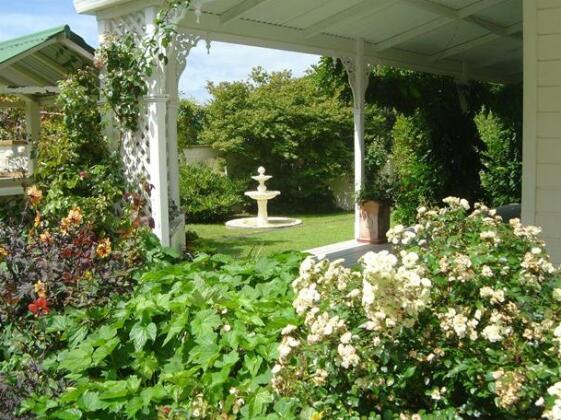 Allambee Cottages - Photo5