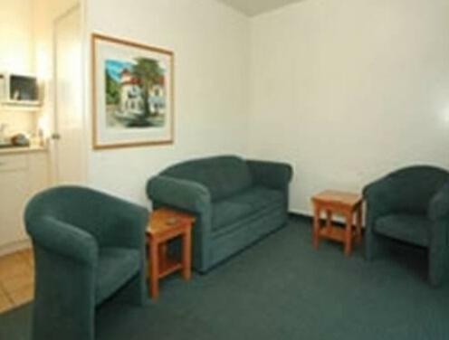 Coromandel Court Motel - Photo4