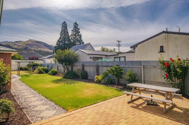 Cromwell Cottage - Cromwell Holiday Home - Photo3