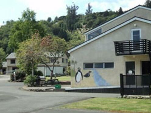 Leith Valley Holiday Park and Motels - Photo2