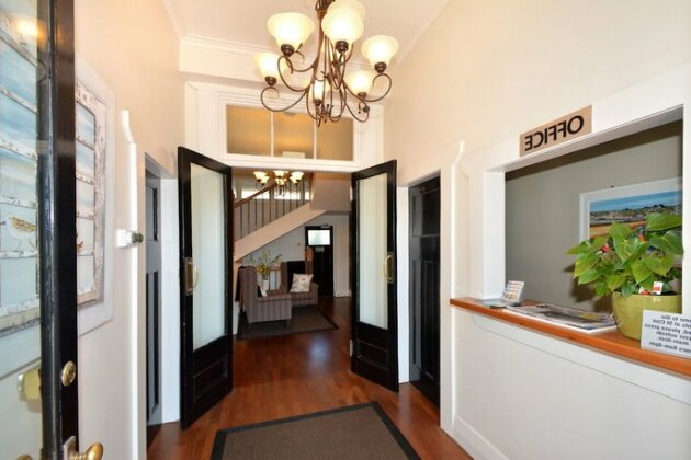 Majestic Mansions - Apartments at St Clair - Photo2