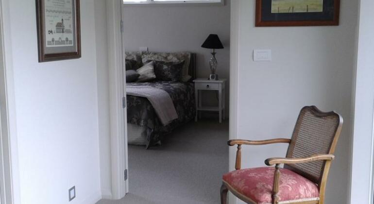 Fenworth Bed and Breakfast - Photo2