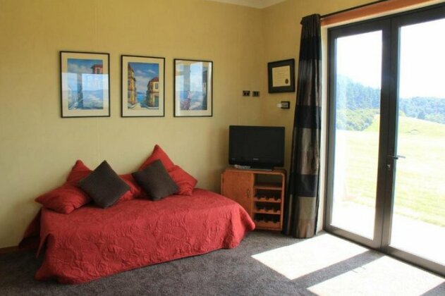 Secret Lake Farmstay - Photo3