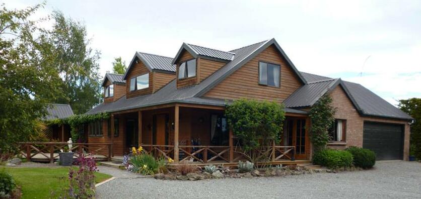 All Season Lodge - Photo3