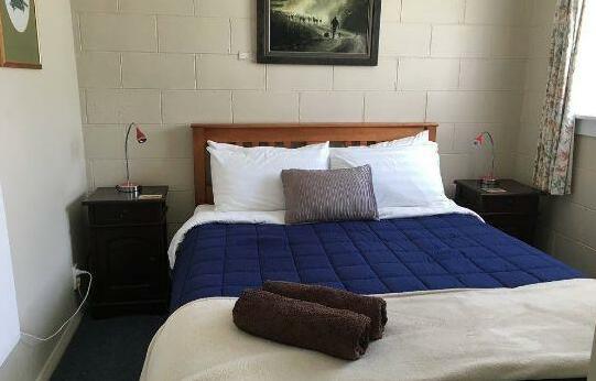 Burkes Pass Country Motels - Photo5