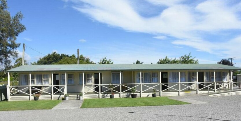 Featherston Motels And Camping - Photo2