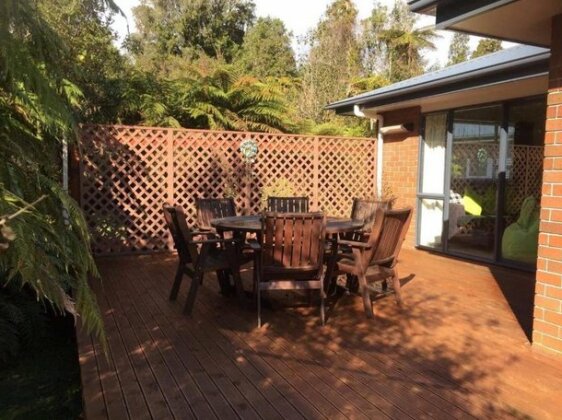 Six Kamahi Guest House & Studio - Photo5