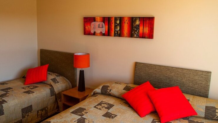 Coleraine Suites & Apartments - Photo5