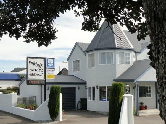 Gables Motor Lodge - Photo2
