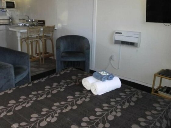 Greymouth Kiwi Holiday Park & Motels - Photo4