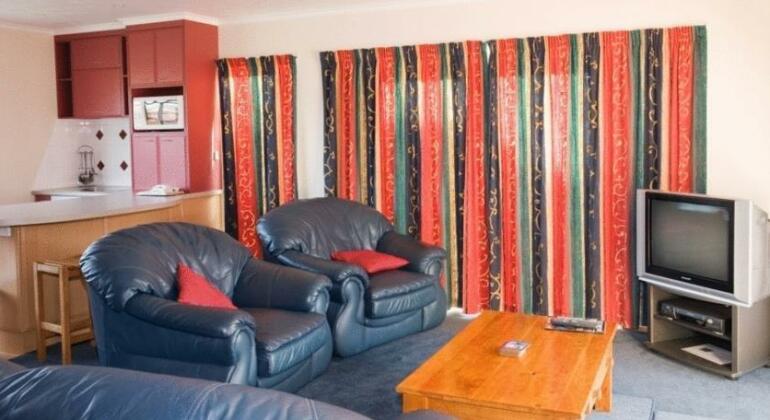 Paroa Hotel - Photo2