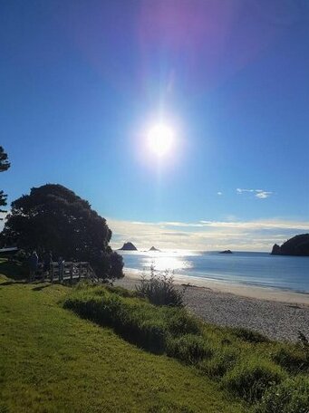 Cathedral Cove Connection - Photo2