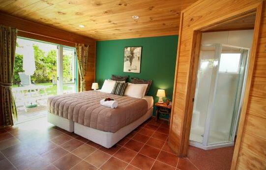 Waimarie Villa - Photo2