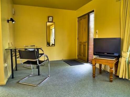 Glenalvon Lodge Motel - Photo3