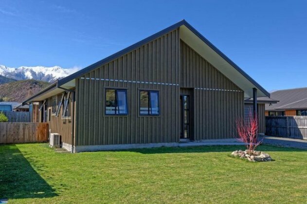 Retreat By The Green - Hanmer Springs Holiday Home - Photo5
