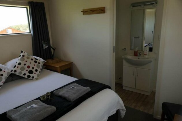 Scenic Waterways Retreat - Photo3