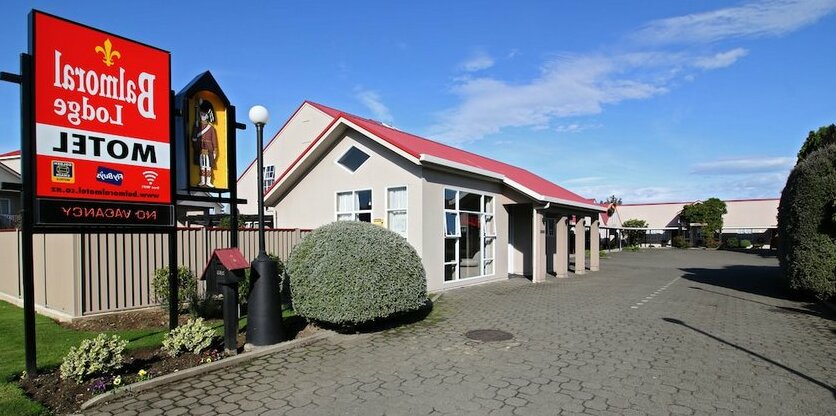 Balmoral Lodge Motel - Photo2
