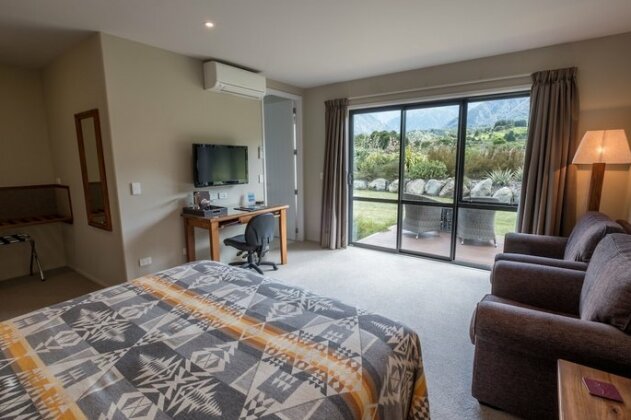 Manakau Lodge - Photo5