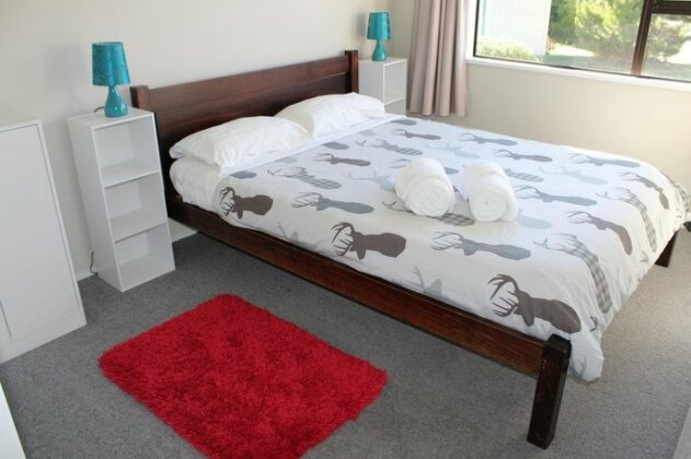 Bedrock - Photo4