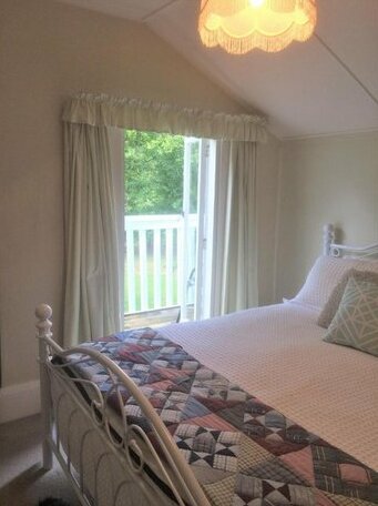 Annandale Manor - Photo5